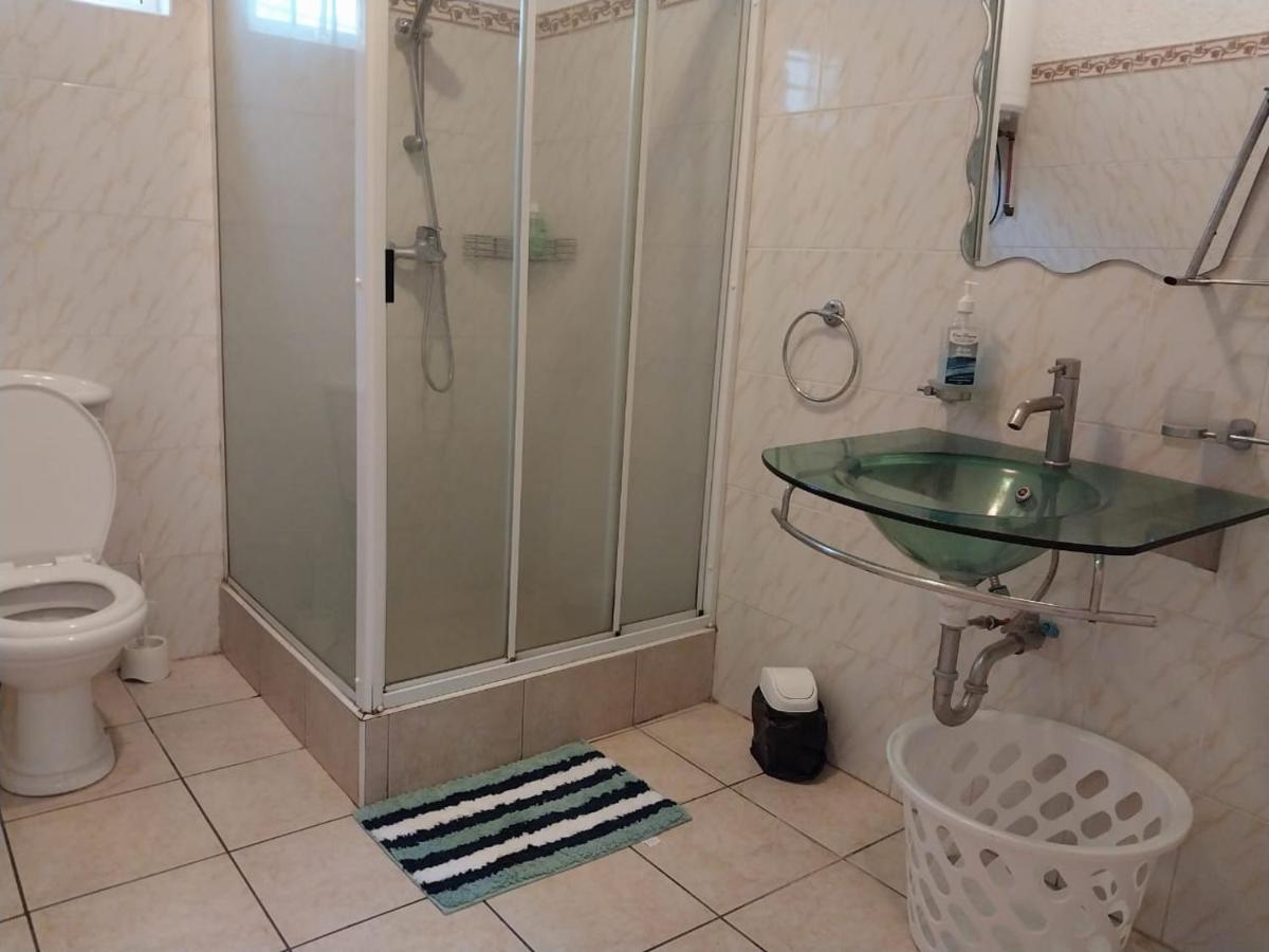 Flic En Flac, Les Orchidees, 3 Bedroom Ground Floor Apartment, 外观 照片