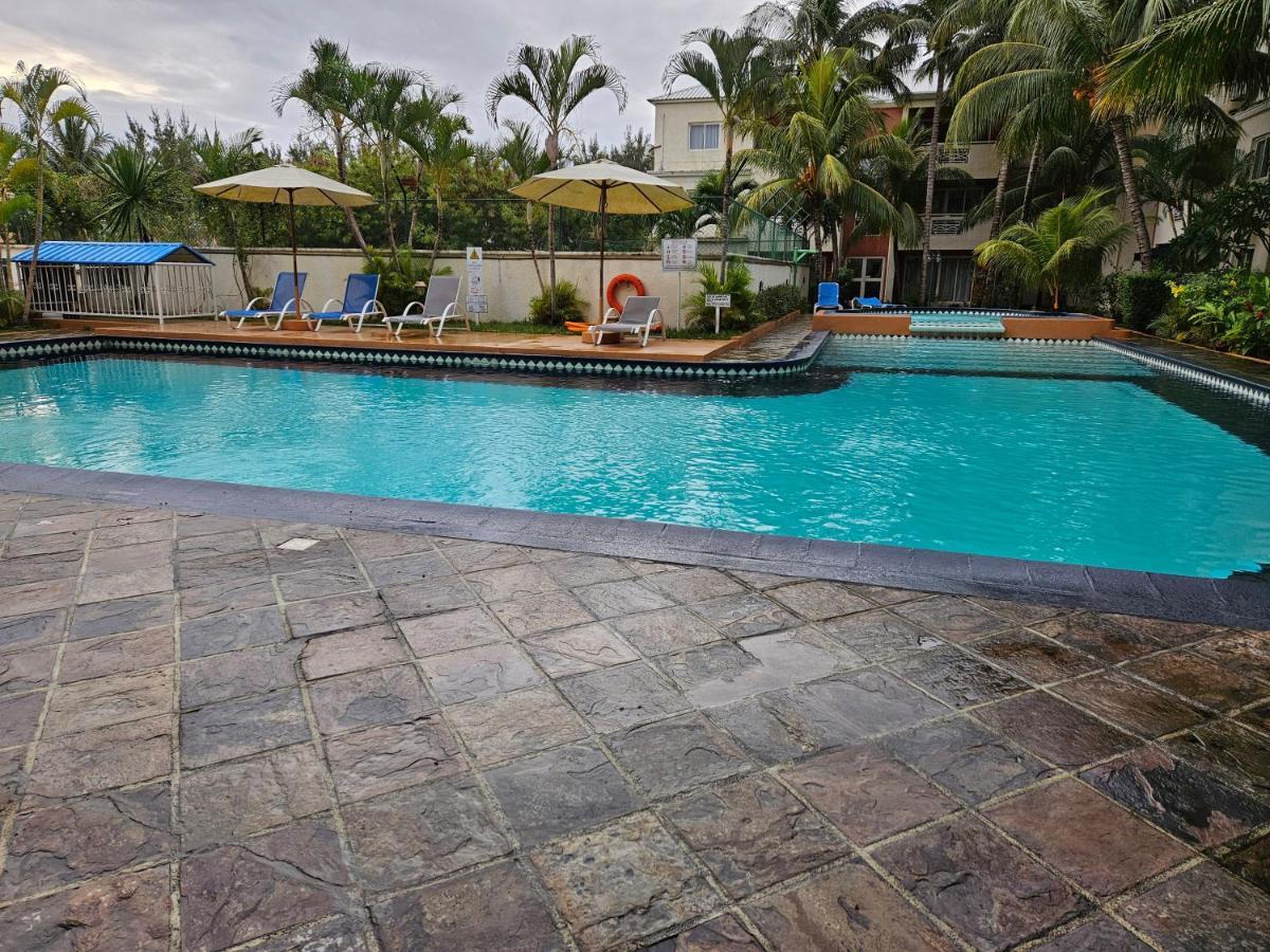 Flic En Flac, Les Orchidees, 3 Bedroom Ground Floor Apartment, 外观 照片